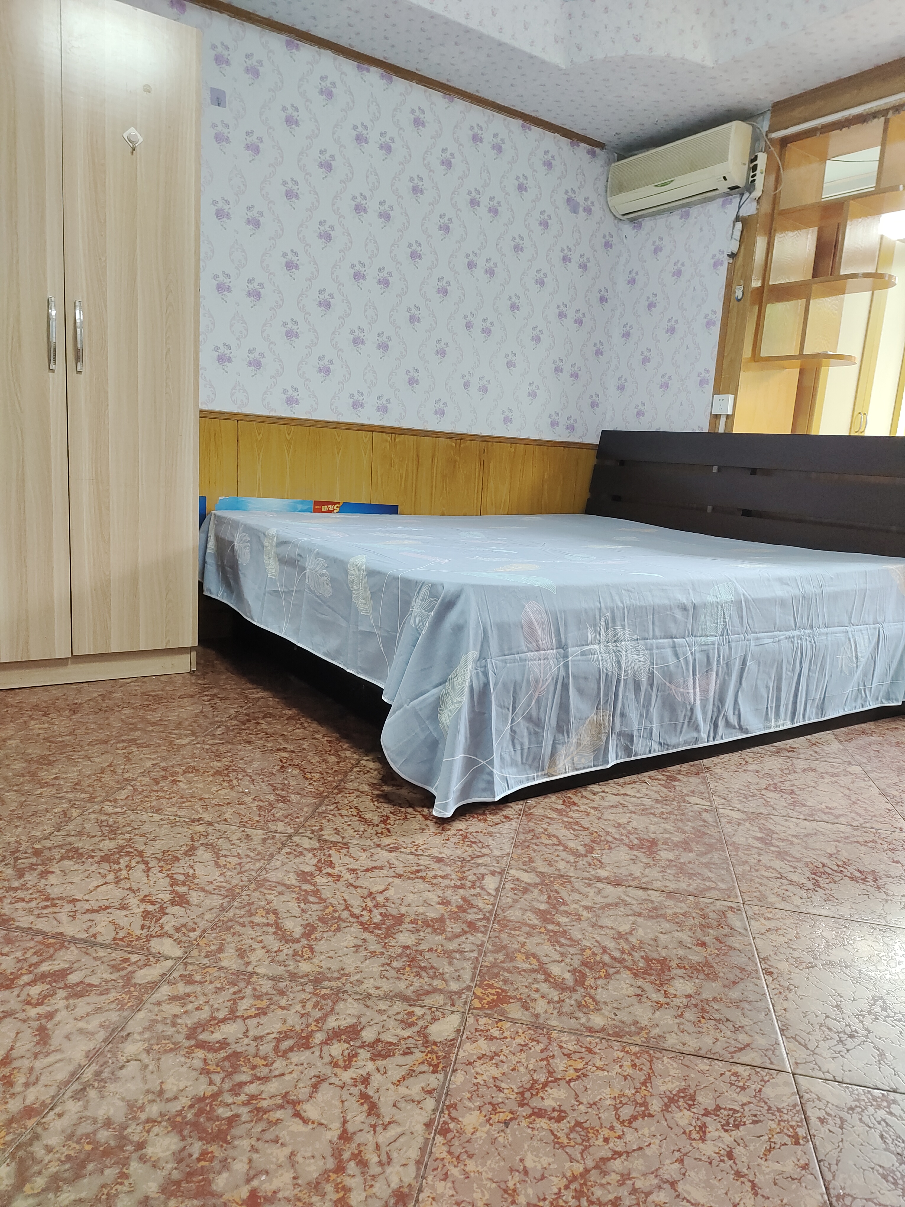 紧邻地铁10/12号线/安贞里三区19号楼）