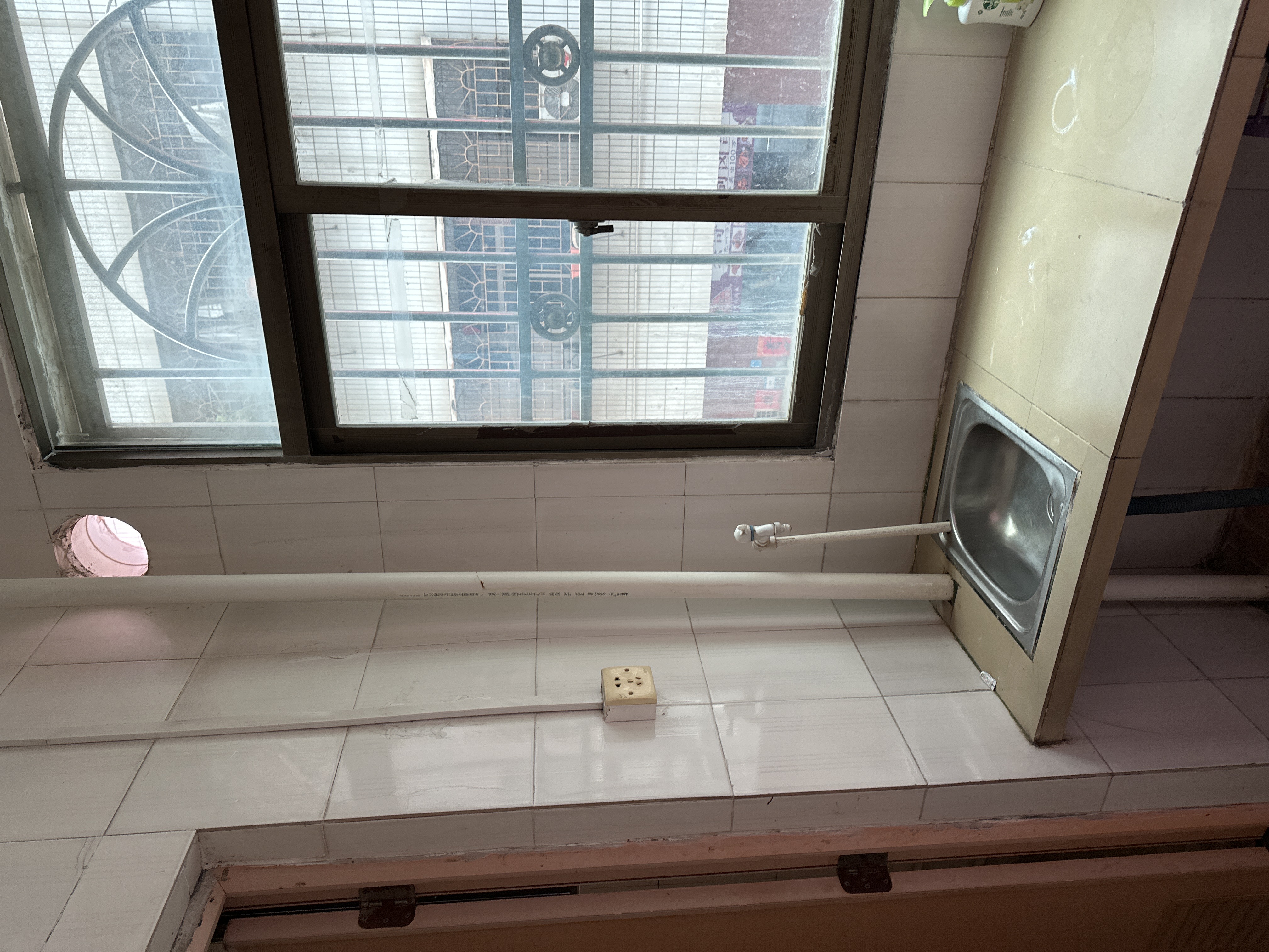 阳光公寓 随时看房·