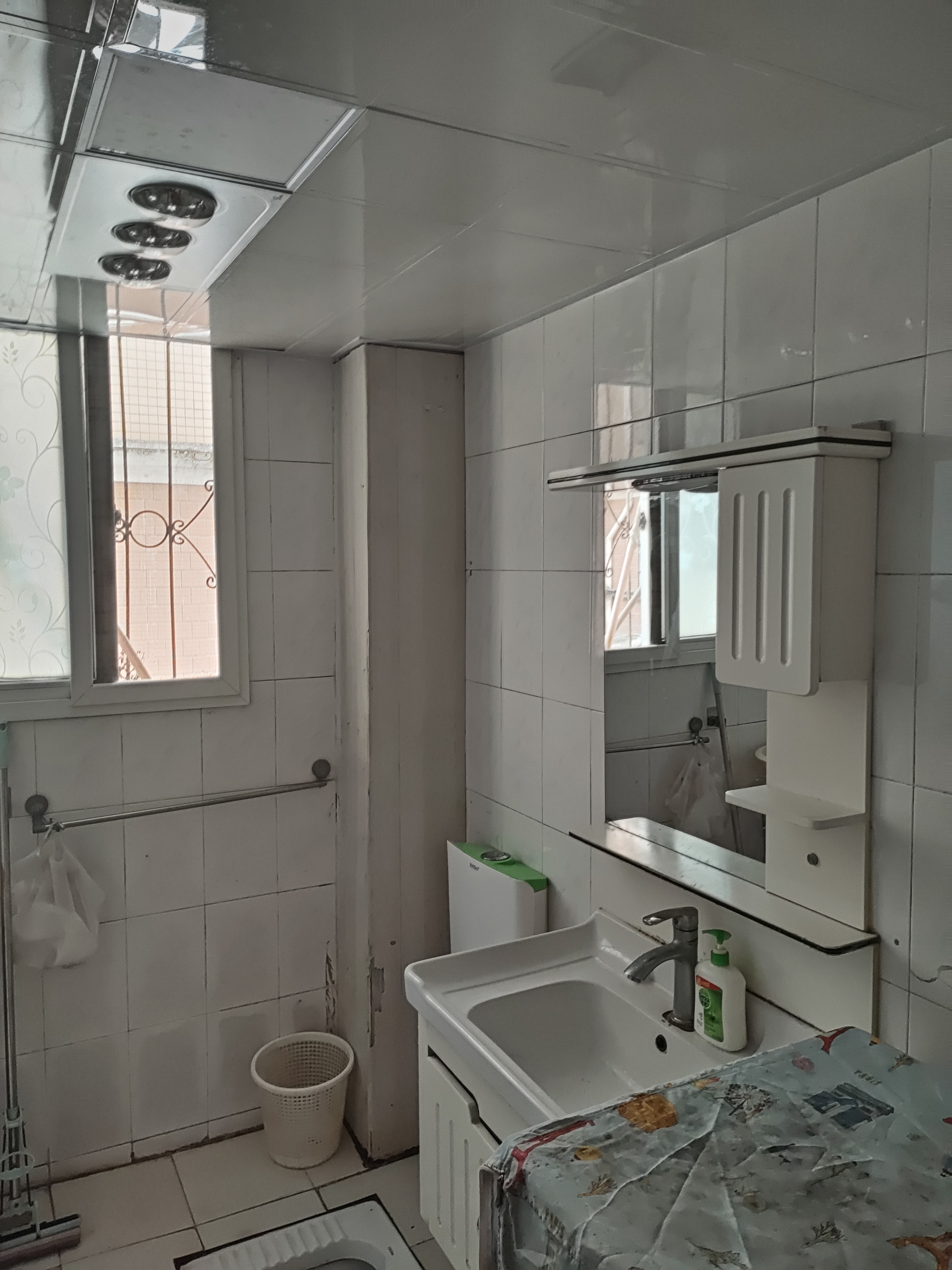 东湖花园一期 随时看房·