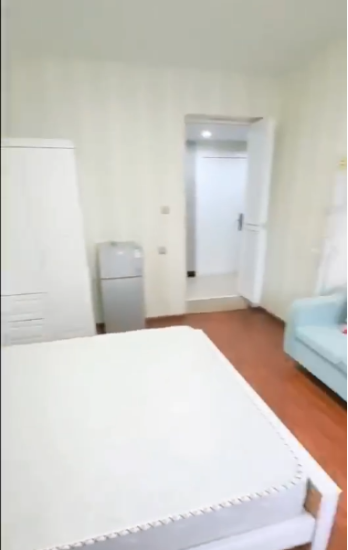 白马湖小区白鹤苑 随时看房·