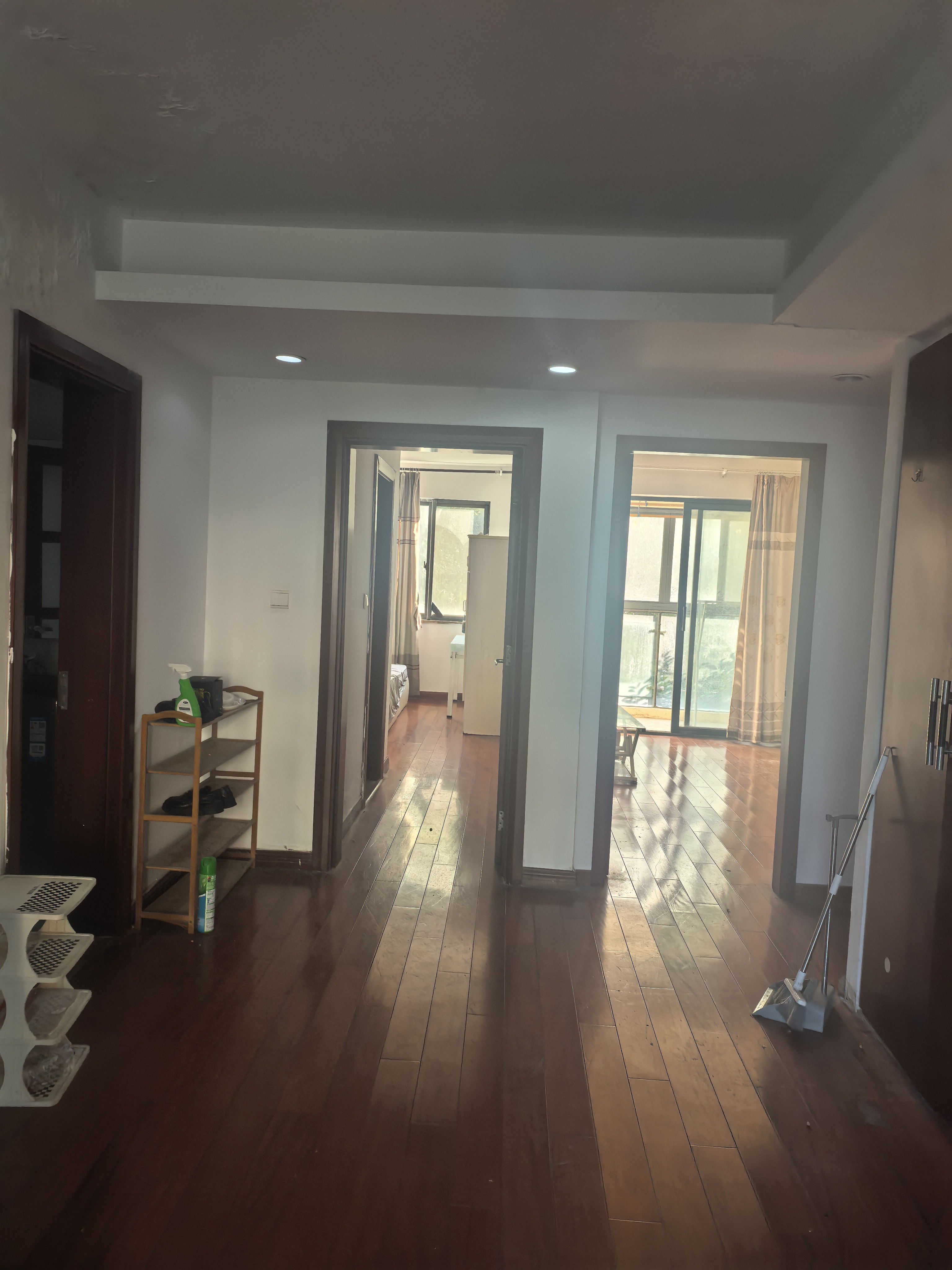 上海临港新城宜浩）