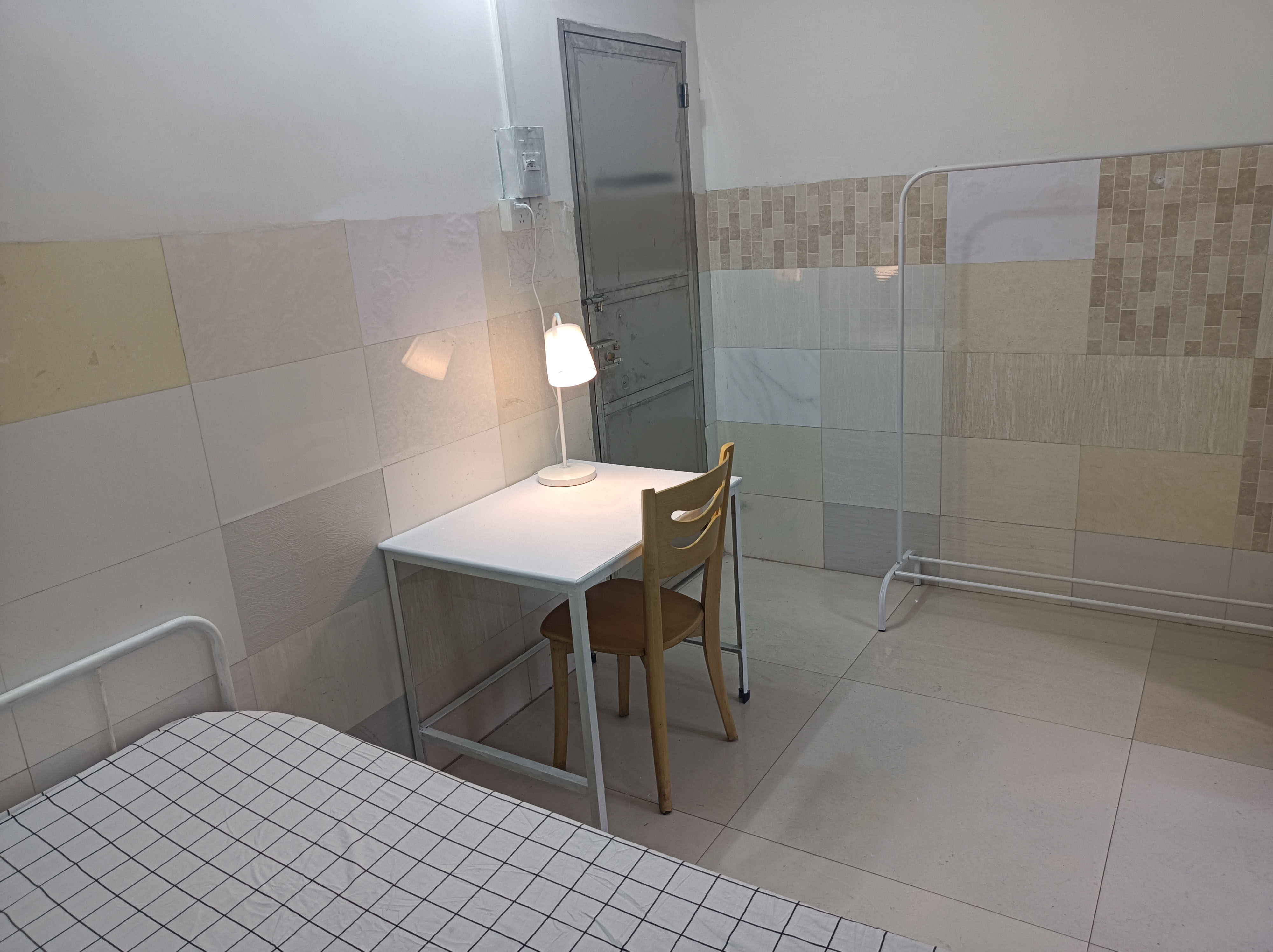 番禺区市桥街大南路50号）