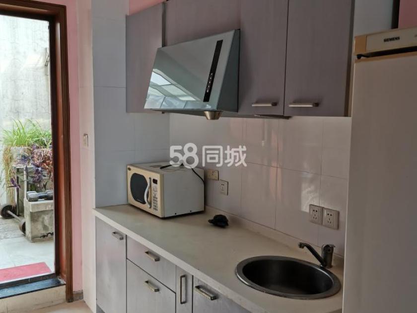 金凤凰公寓 随时看房·