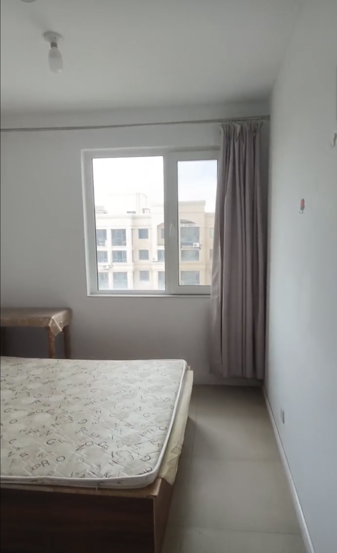 步阳江南甲地3期 2居室 750元/月