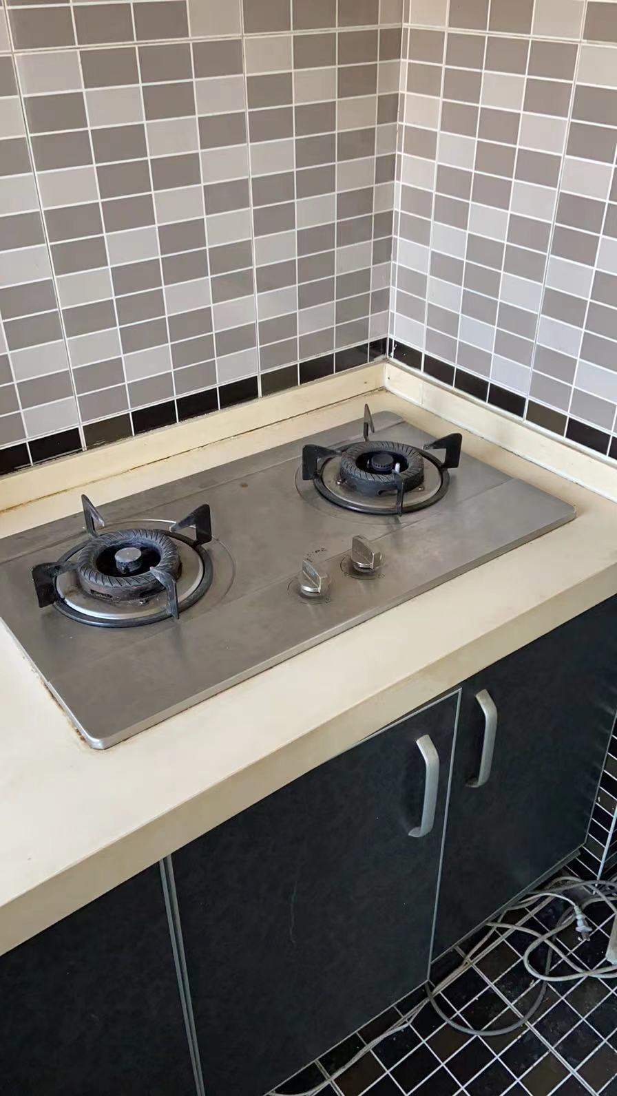 公园两栋 随时看房·