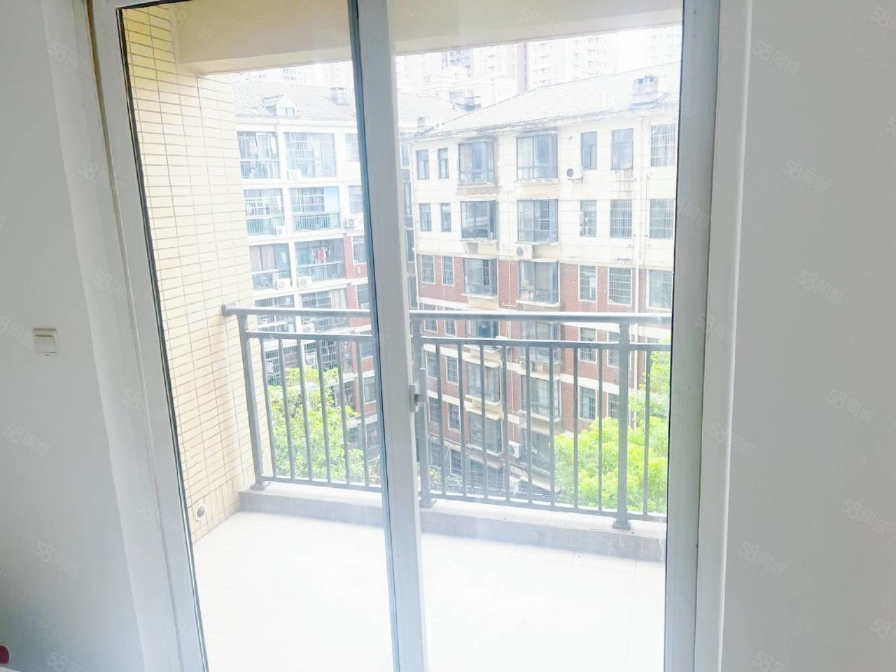 金地天悦睿府 随时看房·