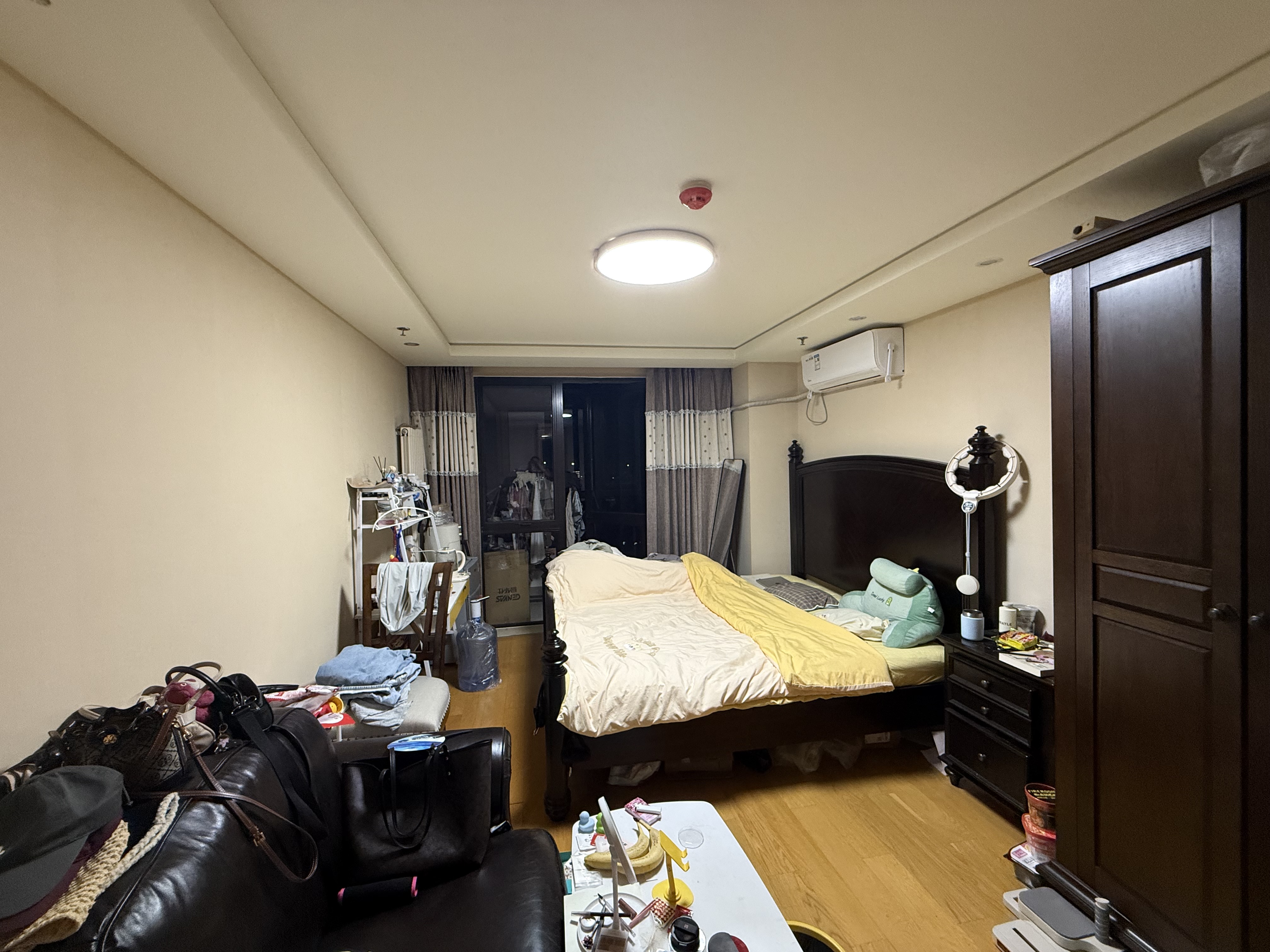 合生世界村 5居室 2000元/月