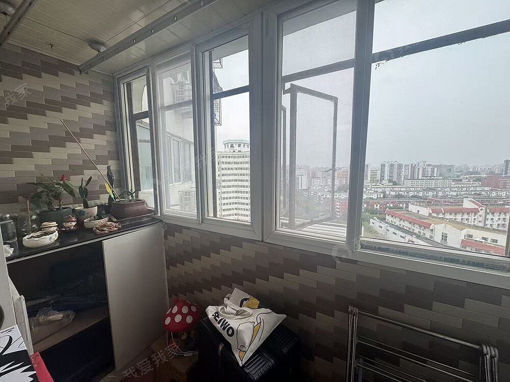 安华里一区二号楼 随时看房·