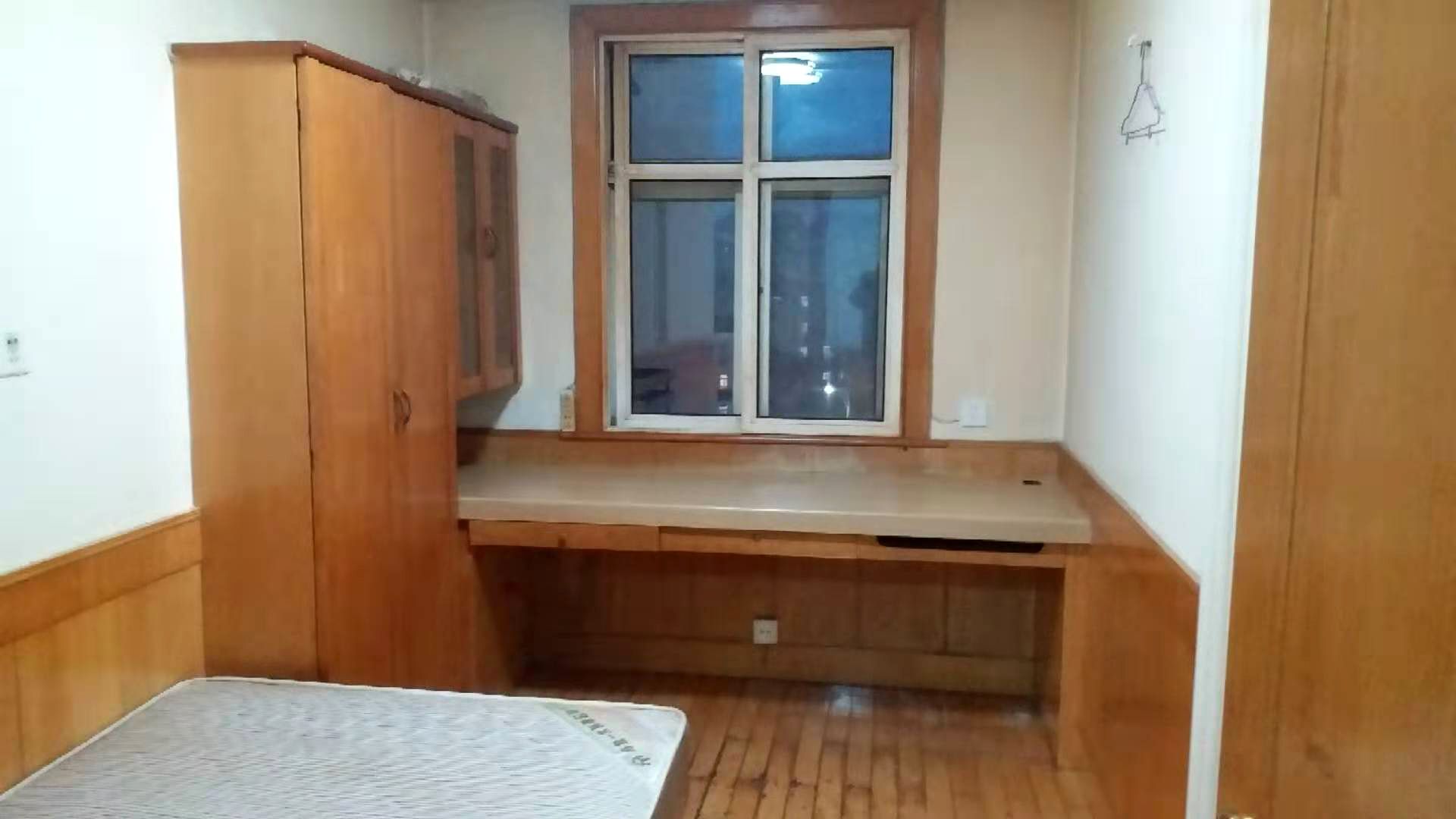 四机七区 随时看房·