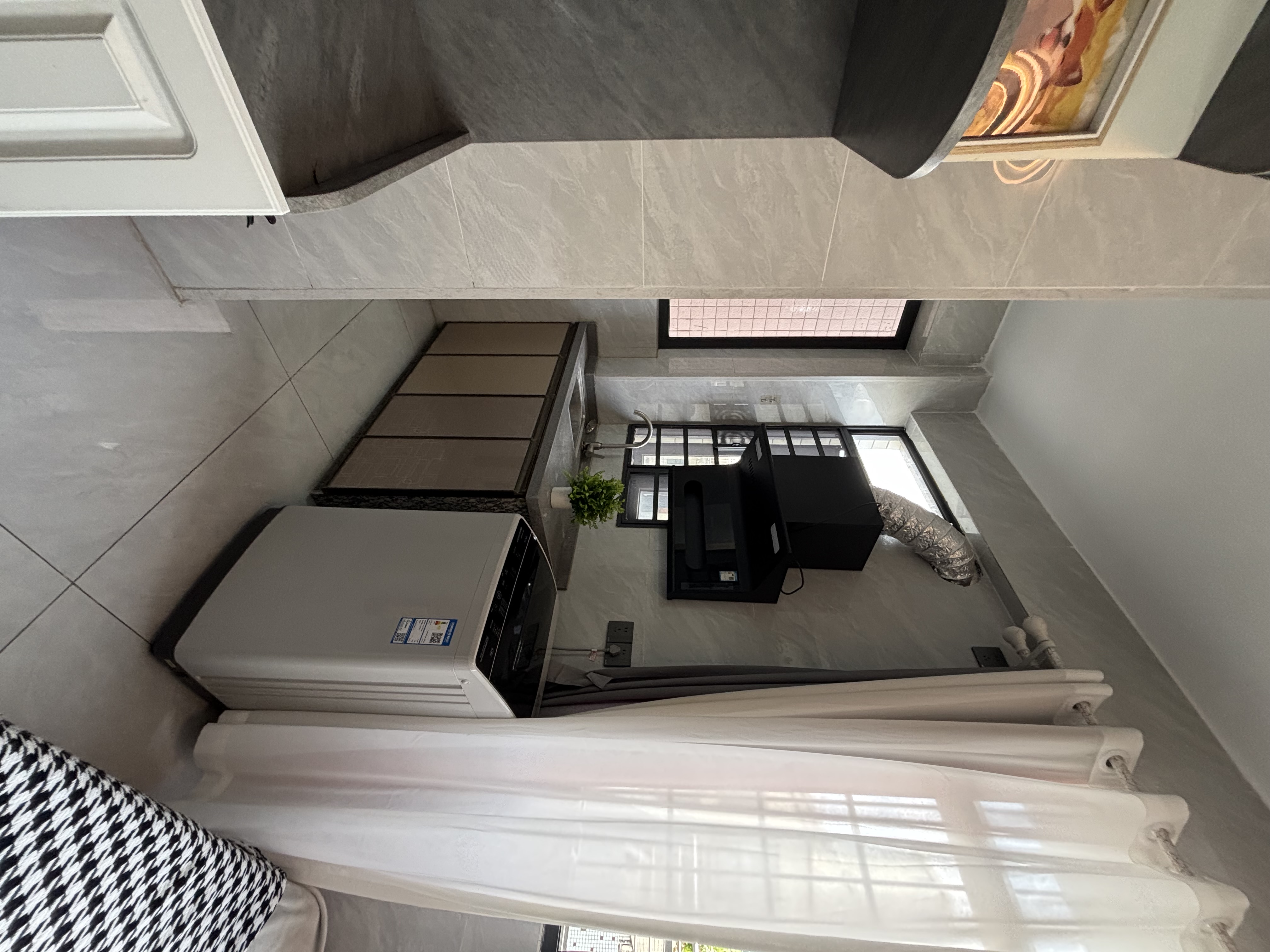 岭社区西岭街二巷9号 随时看房·