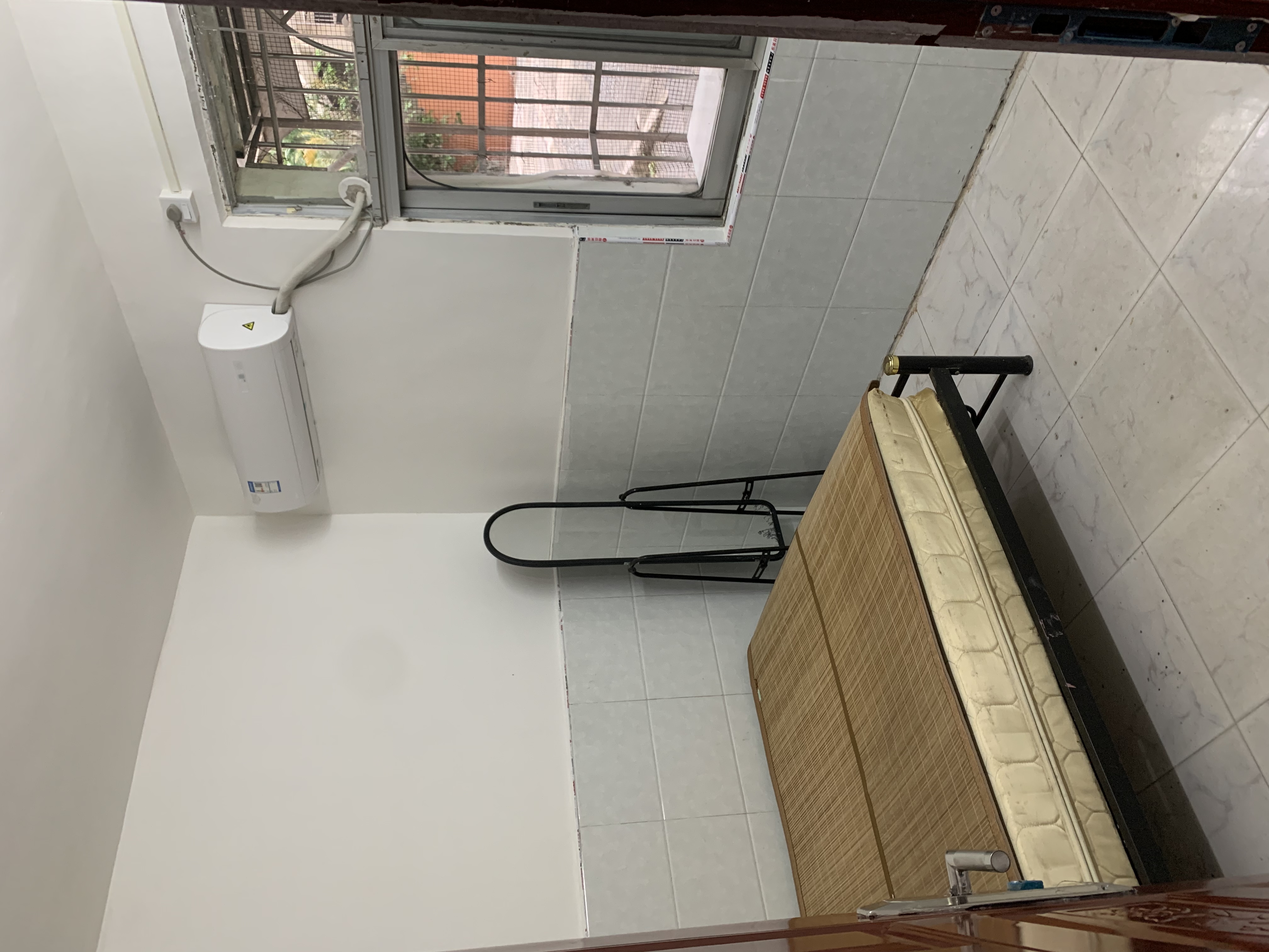 诊宿舍小区 1居室 2300元/月