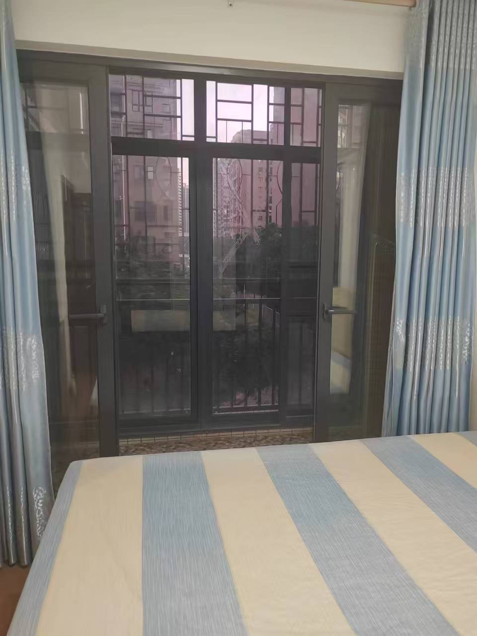 海泉湾花园 随时看房·