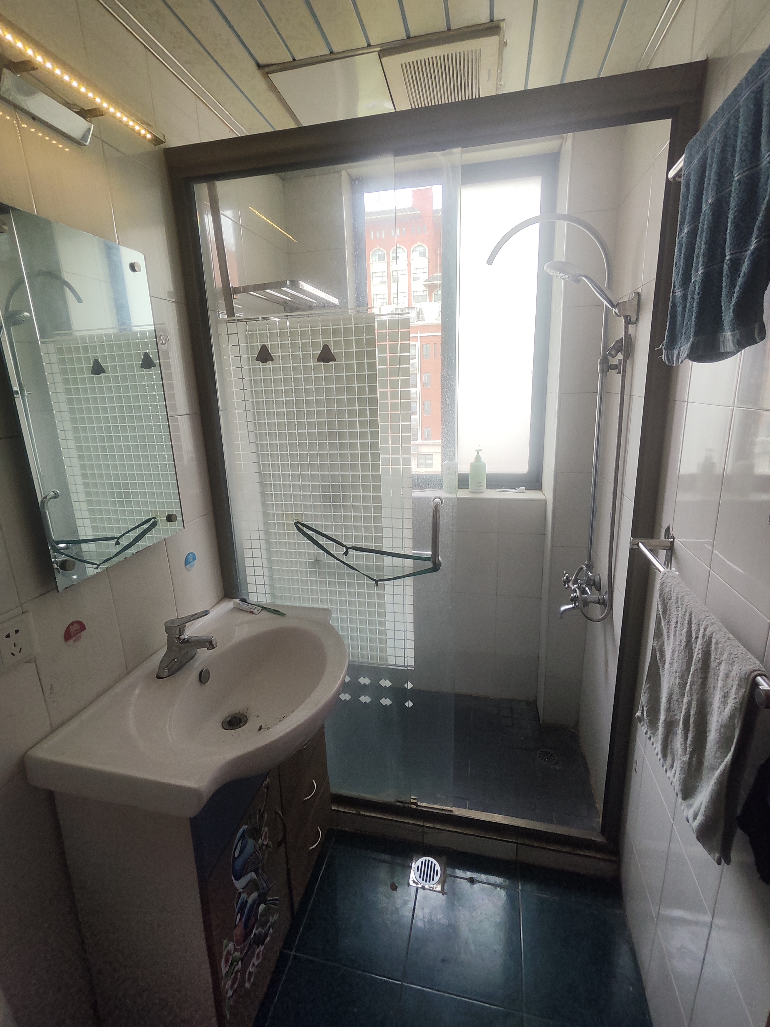 淞南二村 随时看房·