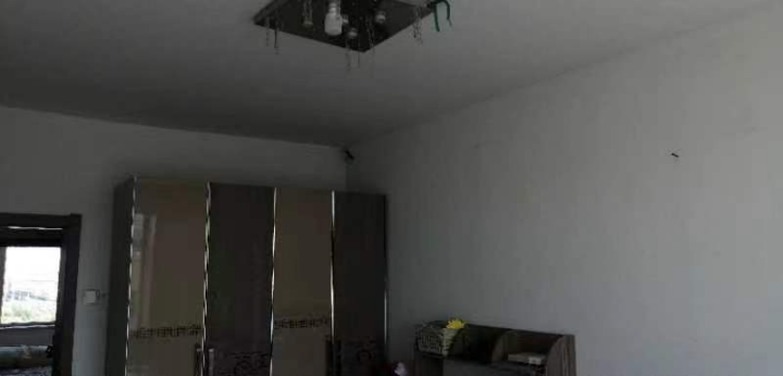 上台新村 随时看房·