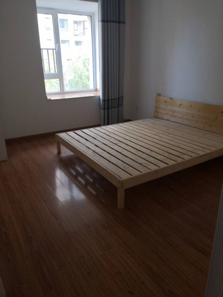 中海城 4居室 1500元/月