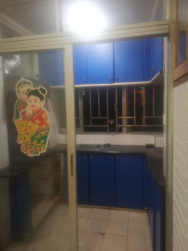 外文书店宿舍 随时看房·