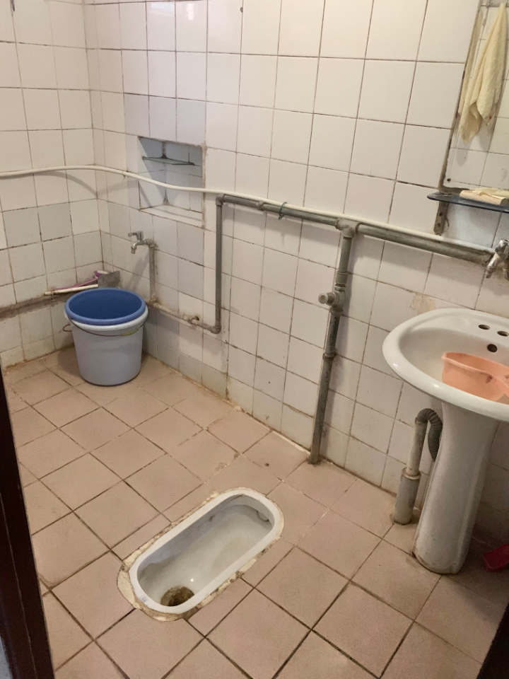 汽配综合楼 随时看房·