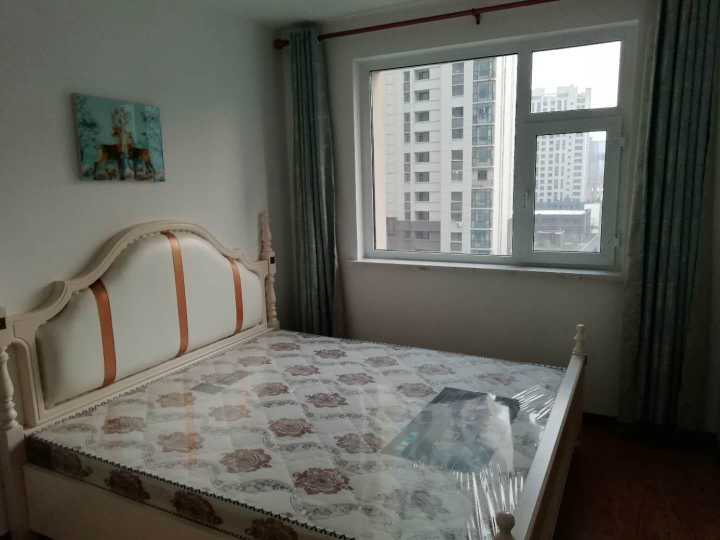 万龙台北明珠 3居室 600元/月