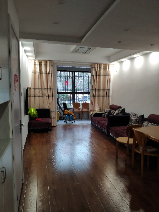 樾碧花园 4居室 3300元/月