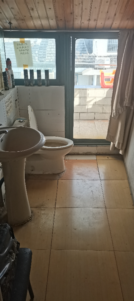 养蚕里新村 随时看房·