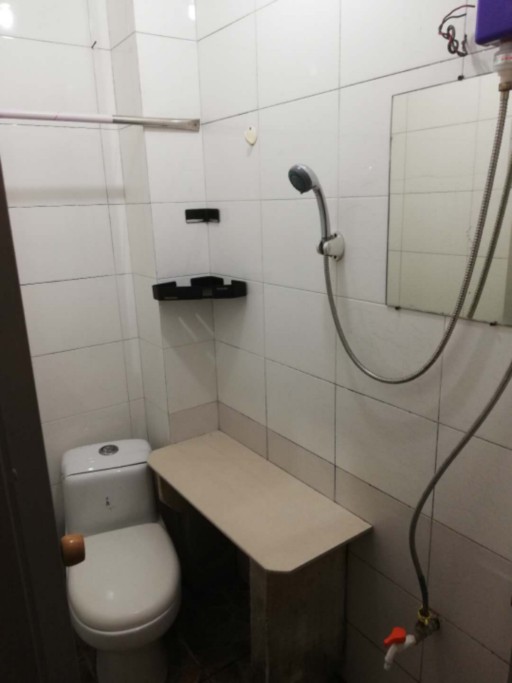 乌石小区 随时看房·