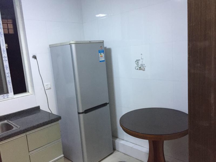 南门化工新村 随时看房·