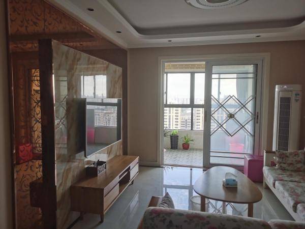 颐景园 3居室 3500元/月