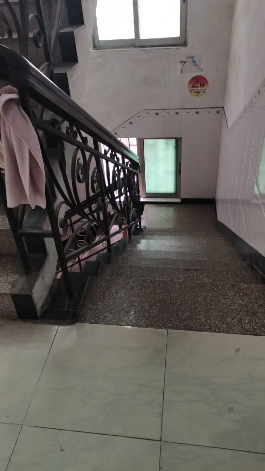 罗一新村 随时看房·