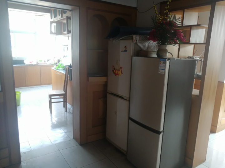 兰苑小区 随时看房·