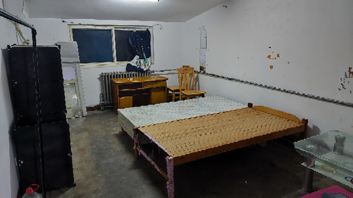 柳园小区北区 1居室 700元/月