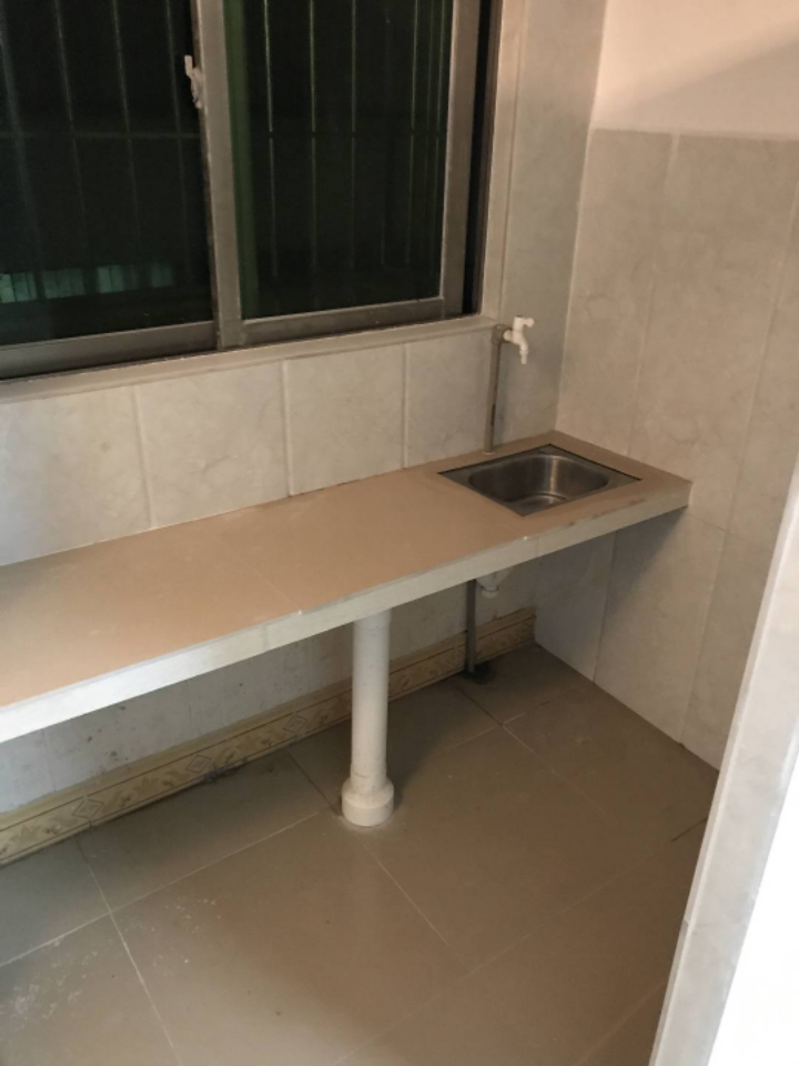 侨苑新村 随时看房·