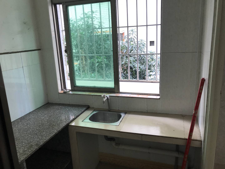 侨苑新村 随时看房·