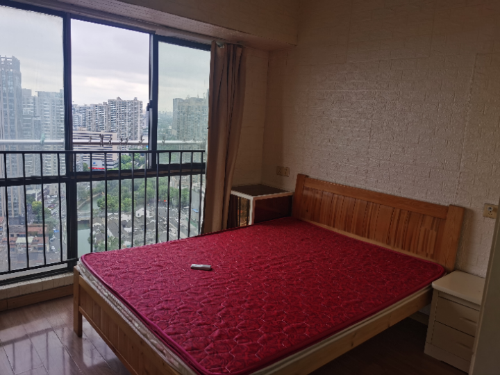 东方国际公寓 1居室 1500元/月