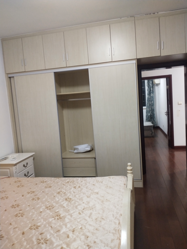 新闸花苑 2居室 1400元/月