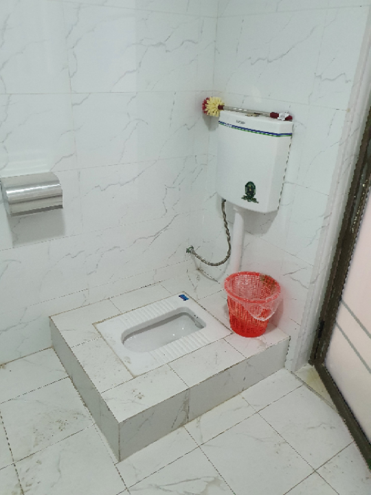 岳塘国际商贸城 随时看房·