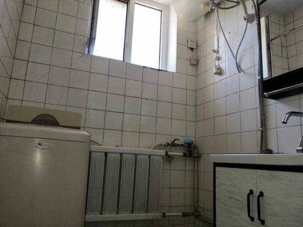 呼伦南路四千米巷中国银行住宅楼 随时看房·