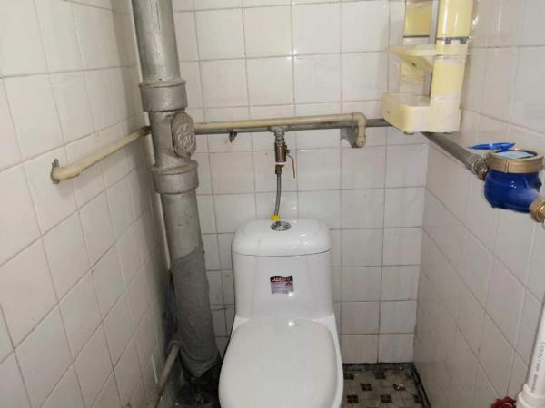 呼伦南路四千米巷中国银行住宅楼 随时看房·