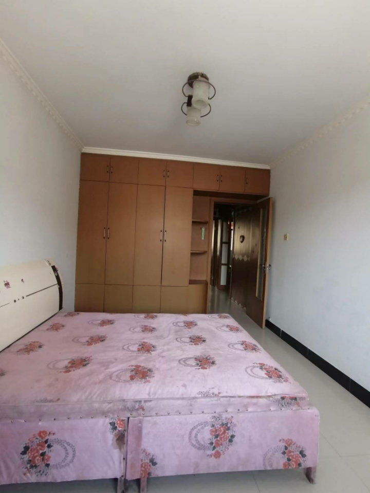 县府街众惠小区 随时看房·