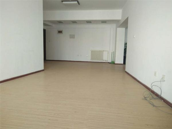 庆阳路与静宁路十字）