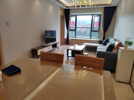 江东境界北市区 2居室 2400元/月