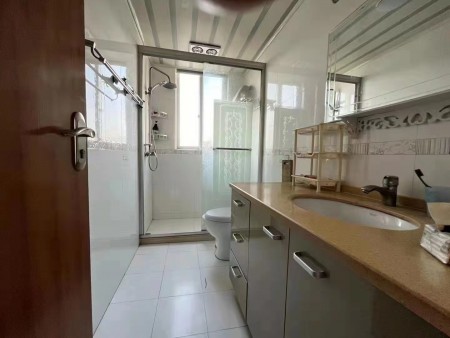 新天地家园南区 随时看房·