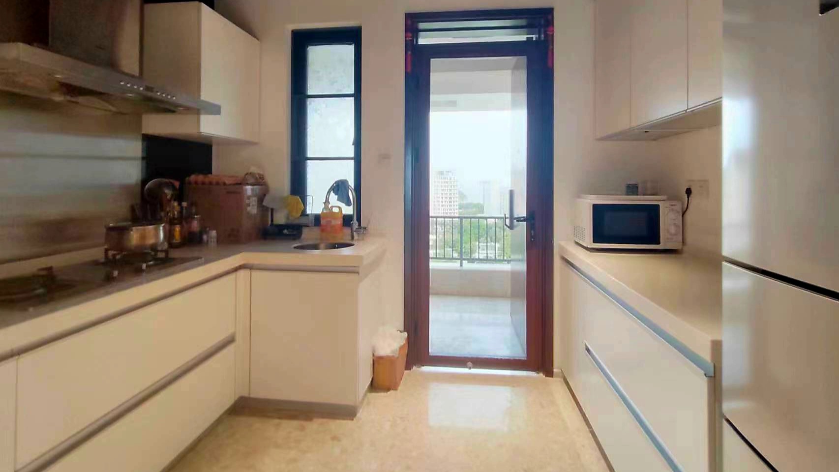 半山半岛双海湾 随时看房·