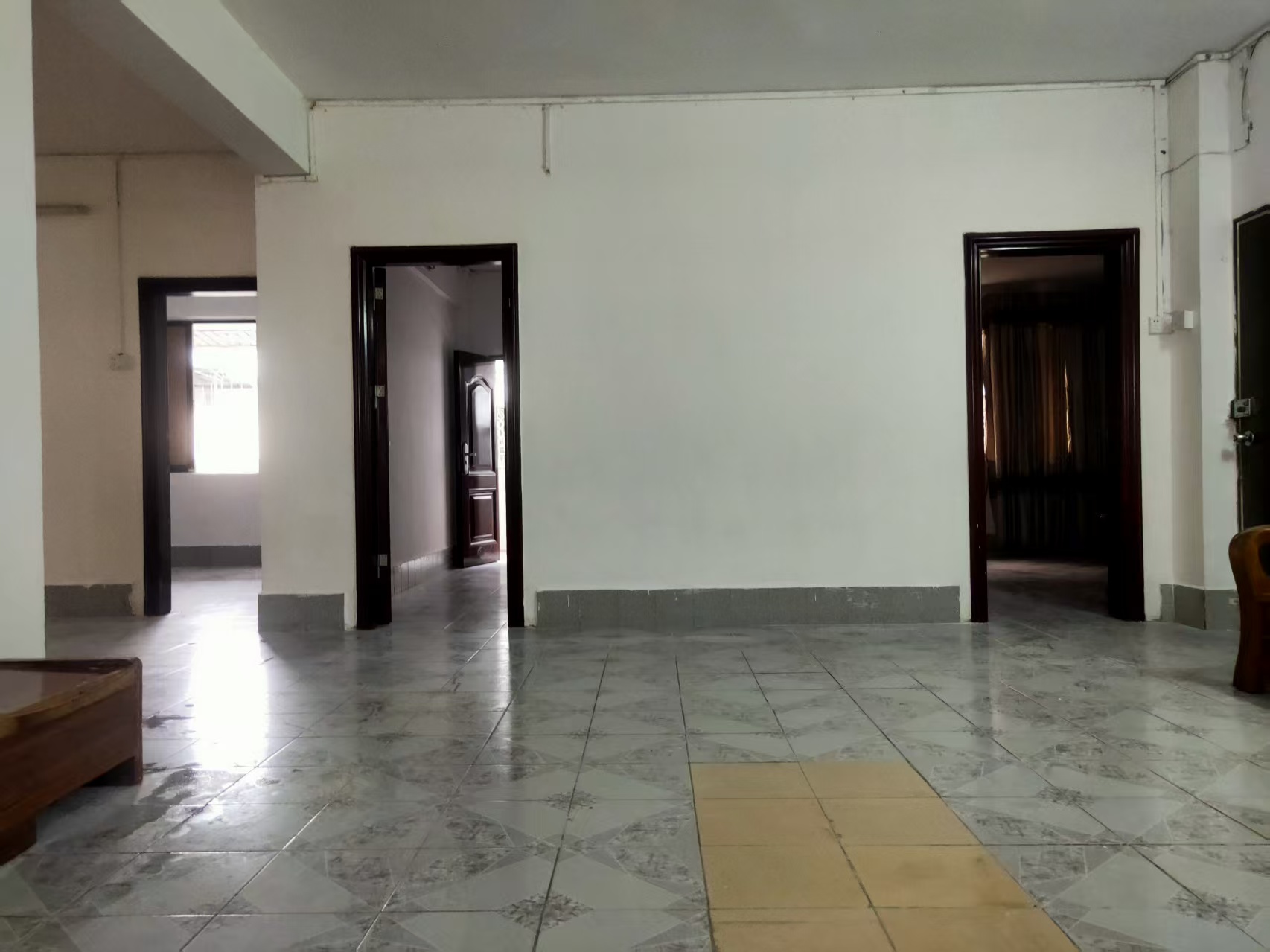 百园小区 随时看房·