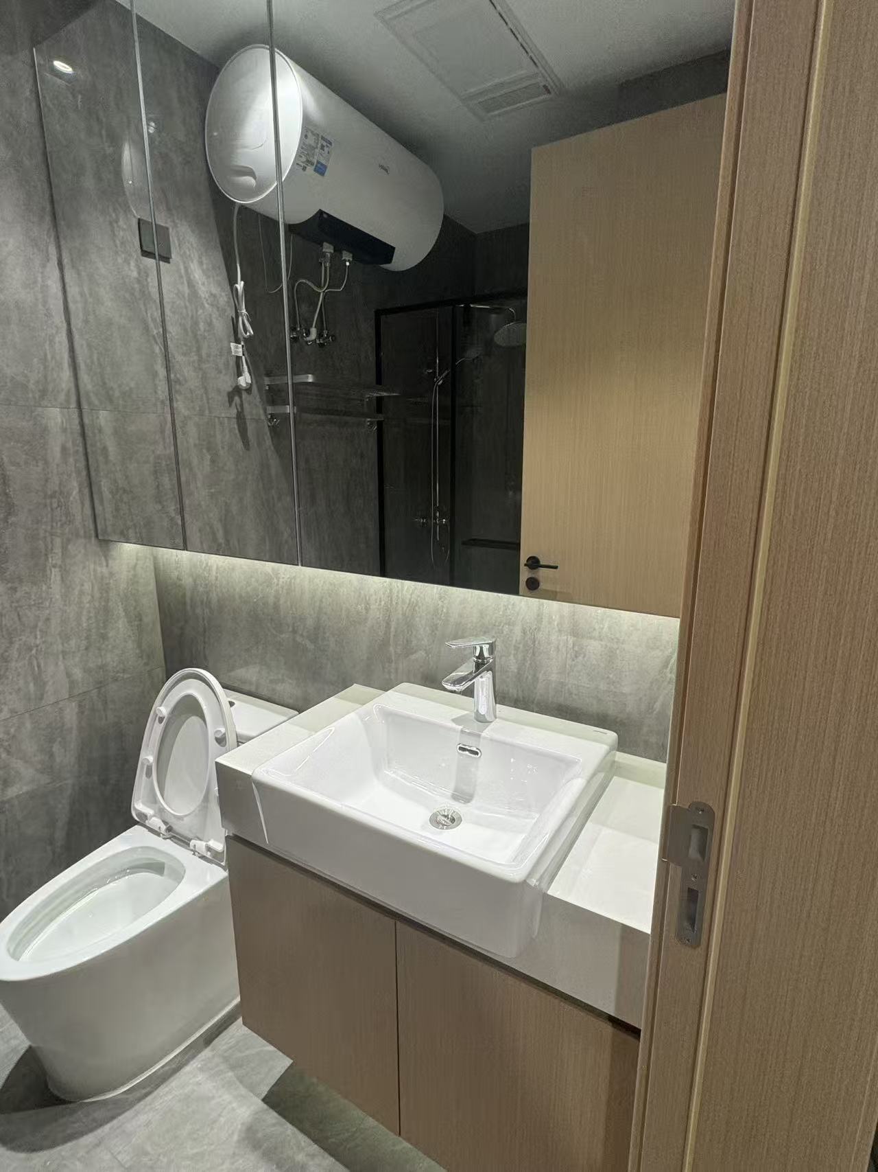 方亭路499弄 随时看房·