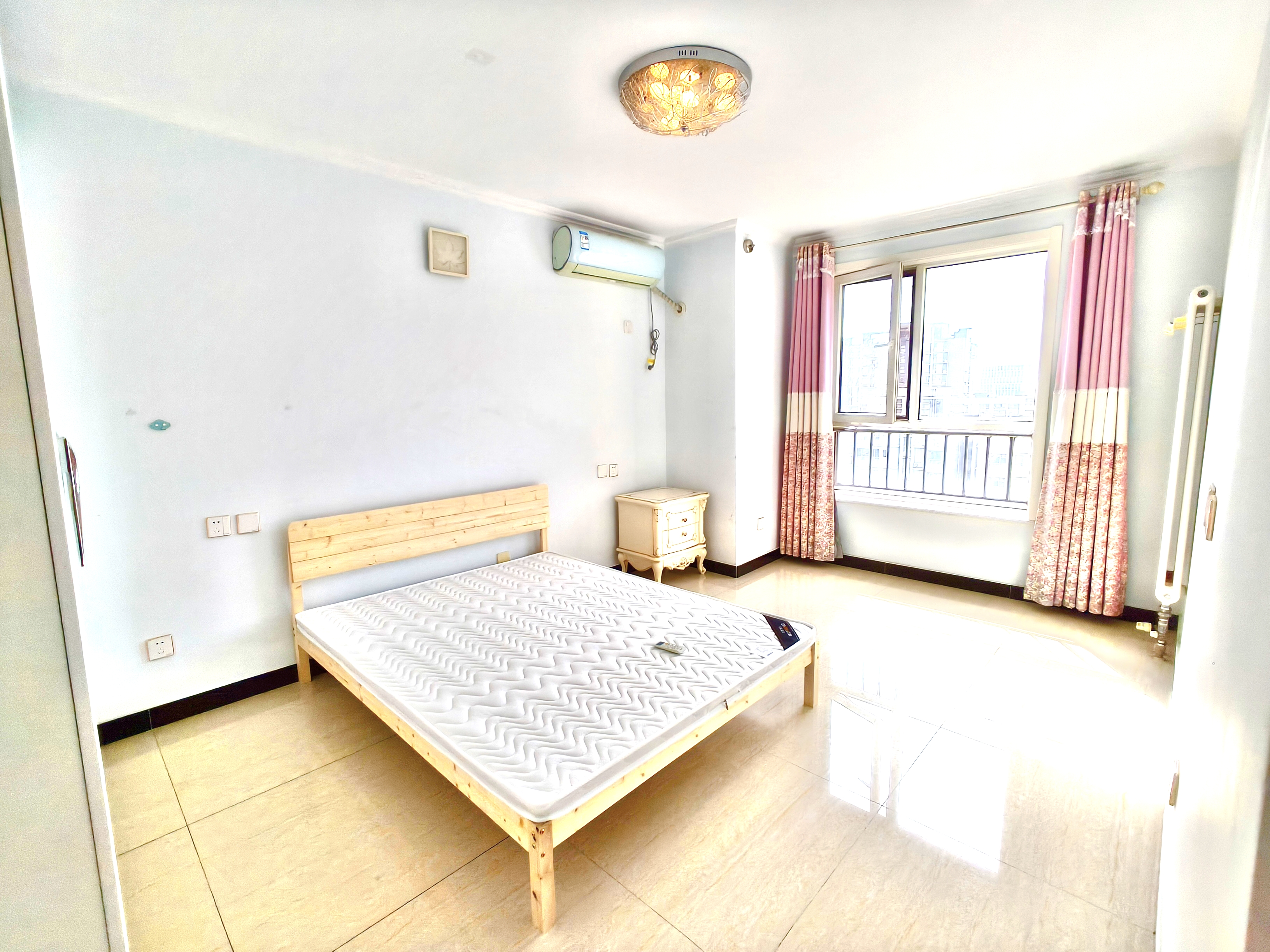 鸿业兴园二区 随时看房·