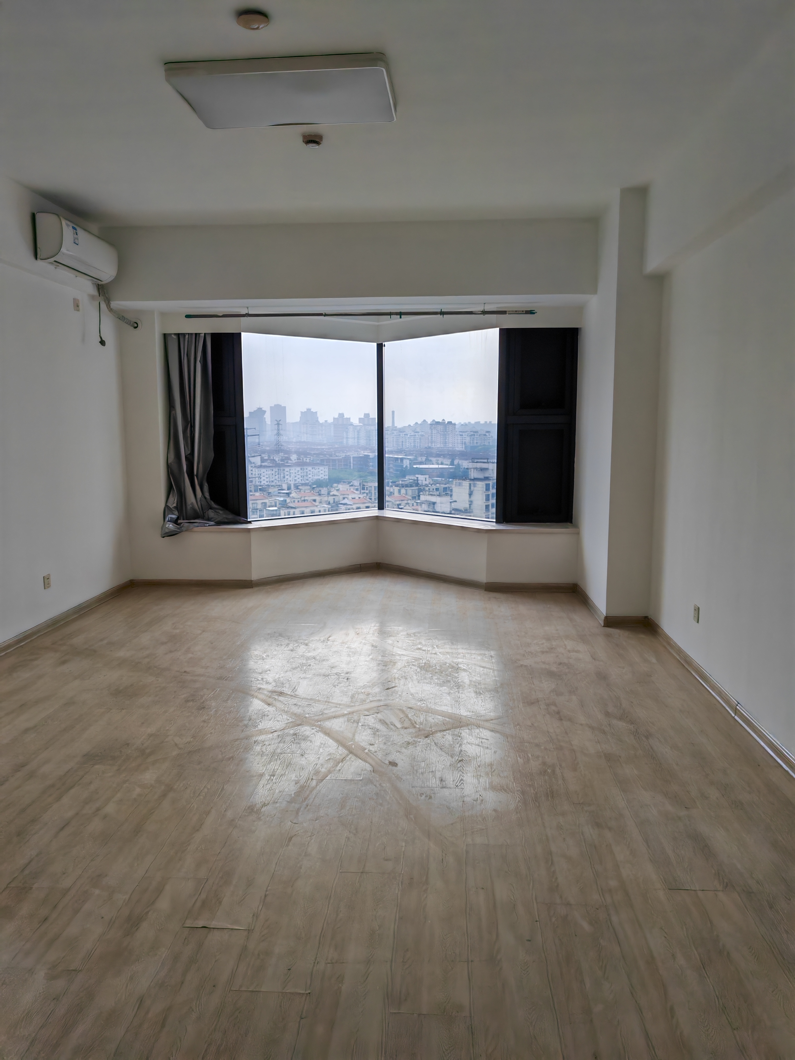 星河世纪广场A座 1居室 4200元/月