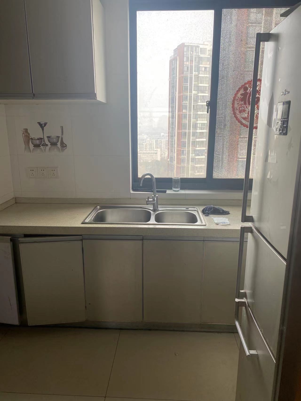 新北区新枫苑东区 随时看房·