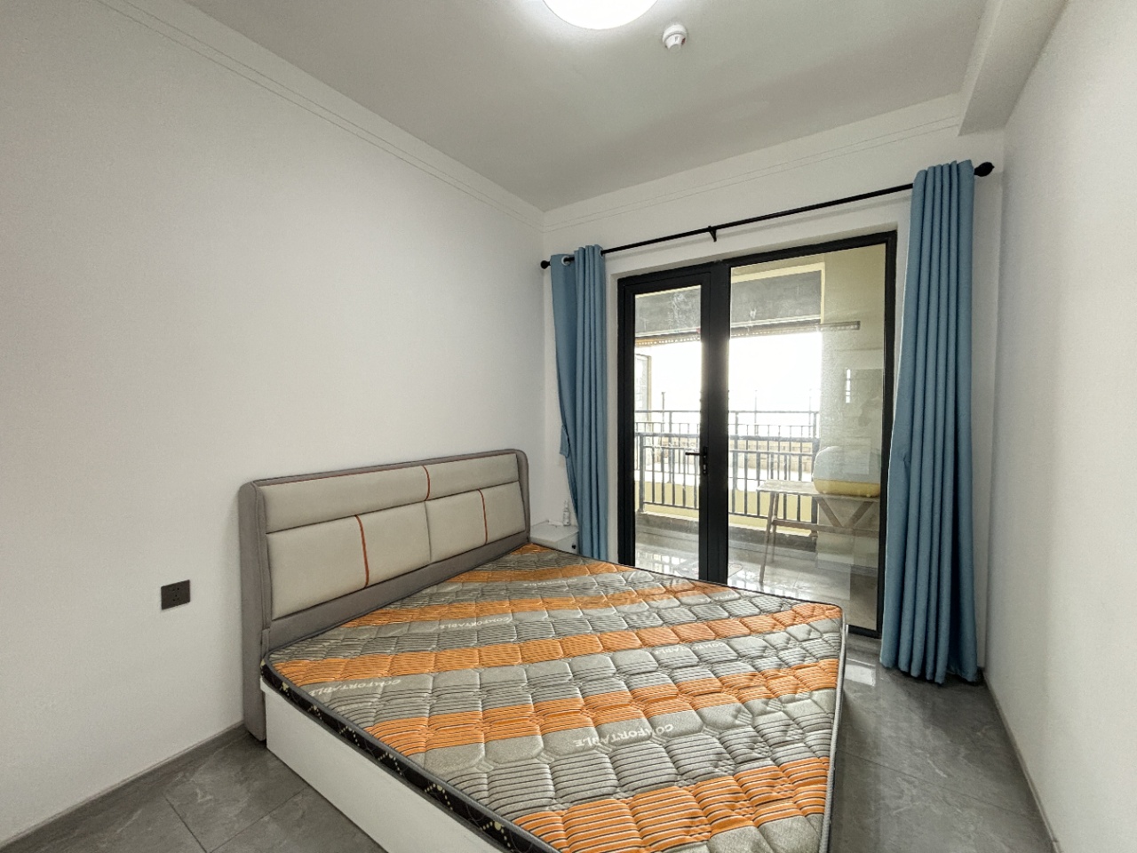 海唐广场 随时看房·