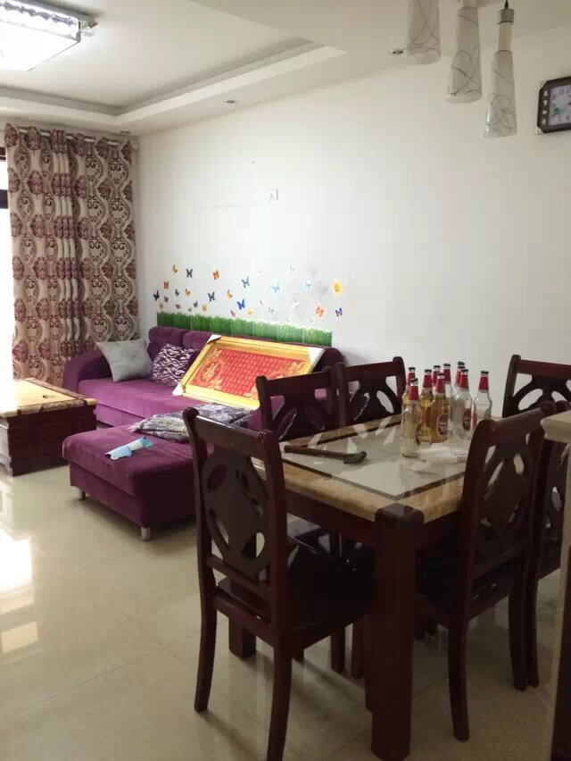 金色年华B区 随时看房·