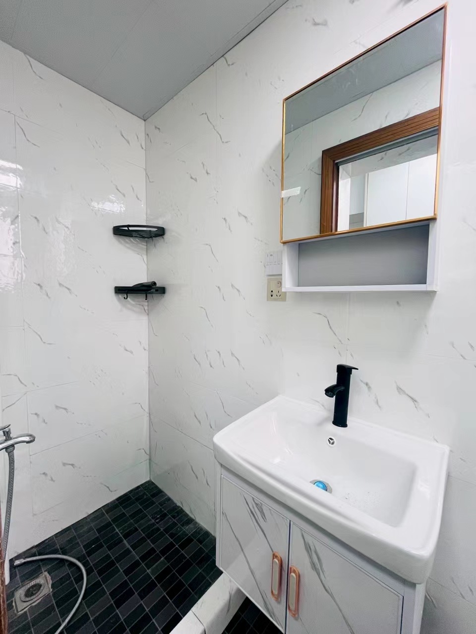 金虹桥娄山关|天山二村 随时看房·